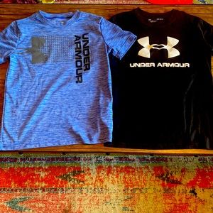 Boys Under Armour athletic t-shirts (2) size YM